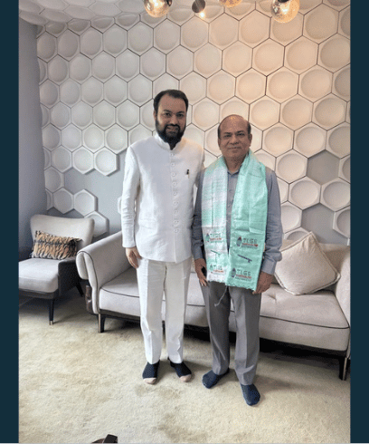 Shri Sanjay Kumar Agarwal, IRS (C&IT) (Retd.) with Dr. Karan Garg during a TLGS interaction