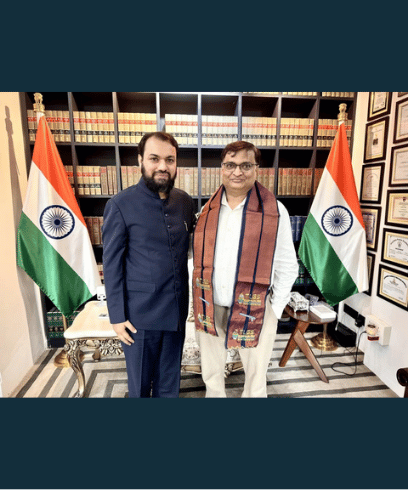 Shri Parveen Aggarwal with Dr. Karan Garg during a TLGS interaction