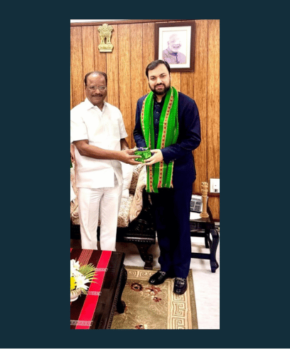 Shri Indra Sena Reddy Nallu with Dr. Karan Garg during a TLGS interaction